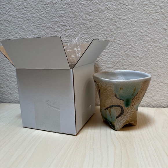 Cup. Hand thrown & altered. special firing. Beautiful. Artist J. Gandee. Second. - Picture 7 of 10